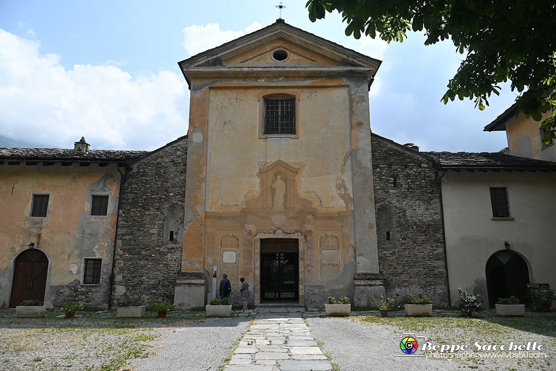 VBS_2958 - Novalesa - Abbazia. Parrocchia. Cascata del Rio Bard.jpg